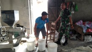 Babinsa Teras Sambangi Penggilingan Padi, Perkuat Sinergi Demi Ketahanan Pangan Desa