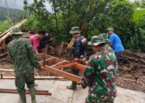 Wujud Cinta TNI Untuk Rakyat, Air Bersih Menjadi Harapan Baru Di Desa Kembang
