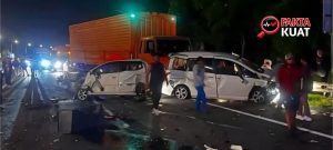 Truk Rem Blong Picu Laka Beruntun di Tol Cipularang Purwakarta, 2 Orang Tewas