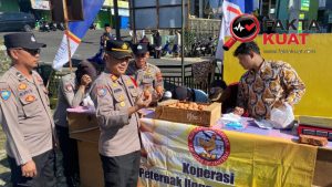 ​Ringankan Beban Masyarakat Jelang Idul Fitri, Polres Kendal Gelar Gerakan Pangan Murah di Plantungan
