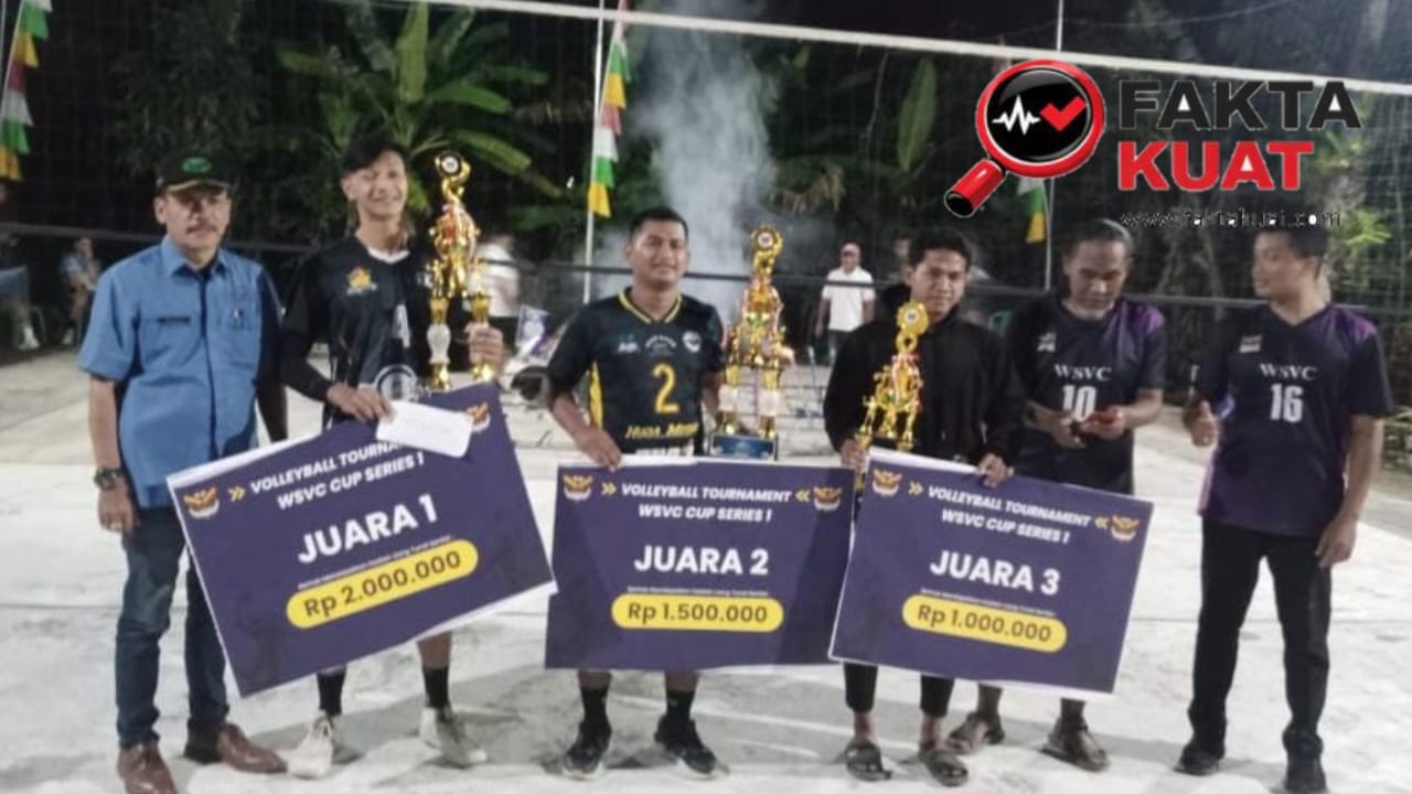 Masnan, S.Pd S.kom ,M.Pd (Kabid Binpres PBVSI Kab. Demak Hadiri Bola Volley WSVC Wringin Jajar CUP Yang Di Gelar Di Bulan Ramadhan