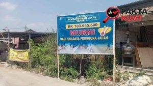 Kesal Jalan Tak Kunjung Diperbaiki, Warga Sayung Demak Kompak Patungan Cor Jalan