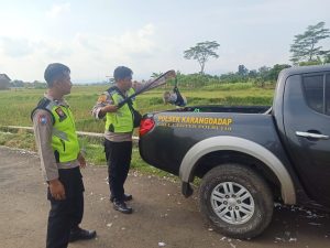Polsek Karangdadap Amankan 17 Petasan saat Patroli, Warga Diimbau Jaga Keamanan Lingkungan