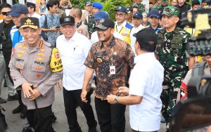 Pangdam IV/Diponegoro Hadiri Flag Off One Way Arus Balik di Gerbang Tol Kalikangkung