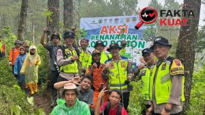 Polsek Karangreja Ikuti Aksi Penanaman 5.000 Pohon di Gunung Malang