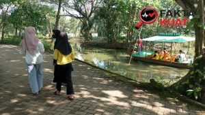 Pengunjung Semarang Zoo Ingin Halte BRT Trans Semarang Kembali Berfungsi