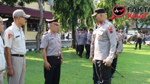 Polres Kendal Gelar Upacara Kenaikan Pangkat, Kapolres Soroti Disiplin dan Profesionalisme