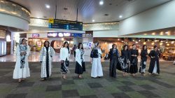 KARTINI MASA KINI BERSINAR DI GELARAN FASHION SHOW DAN TARIAN NUSANTARA BANDARA JENDERAL AHMAD YANI SEMARANG