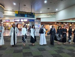 KARTINI MASA KINI BERSINAR DI GELARAN FASHION SHOW DAN TARIAN NUSANTARA BANDARA JENDERAL AHMAD YANI SEMARANG