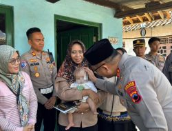 Sentuhan Humanis Polres Pekalongan: Berbagi Kepedulian untuk Balita Berkebutuhan Khusus di Kauman