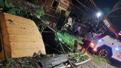 Truk tangki minyak goreng gagal pengeraman, alami laka di turunan Bawen.