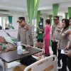 Sambut Hari Bhayangkara Ke-80, Kapolrestabes Semarang Jenguk Anggota yang Sakit sebagai Wujud Kepedulian dan Solidaritas Keluarga Besar Polri