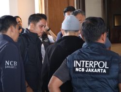 Polri Berhasil Ekstradisi Buronan Interpol dari Maroko, Tersangka Kasus Kresna Life Senilai Rp337 Miliar Dipulangkan ke Indonesia