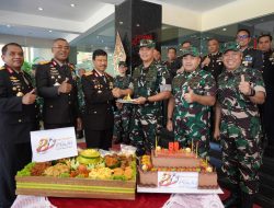 Perkokoh Sinergitas TNI-Polri, Pangdam IV/Diponegoro Hadiri Syukuran Hari Bhayangkara ke-80 di Mapolda Jateng