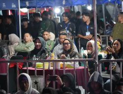 Pangdam IV/Diponegoro Nobar Bersama Warga, Bangun Kebersamaan Lewat Semangat Olahraga