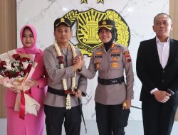 Pucuk pimpinan Polres Semarang berganti, Polres Semarang gelar Farewell Parade.