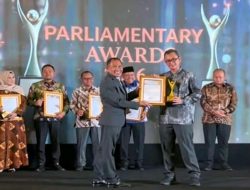 Ali Umar Dhani Ukir Sejarah Gemilang: Raih Gelar “Legislator Muda Inspiratif” dari Radar Semarang! Bukti Nyata Pengabdian Tulus, Amanah Dijunjung Tinggi Demi Rakyat!