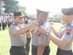 Kapolres Kudus AKBP Wahyu Sulistyo Pimpin Upacara Perdana, Aiptu Bambang Naik Pangkat Pengabdian Jadi Ipda