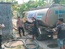 Kemarau Melanda, Polresta Pati Salurkan 32 Ribu Liter Air Bersih ke Tiga Desa